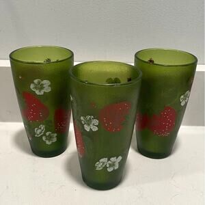 MCM H.J. Stotter Vintage Green Plastic Cup Set Of 3 Strawberry /Flower Print USA